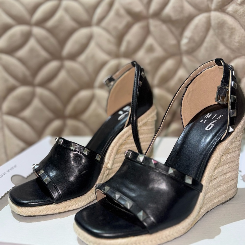 Mix No. 6 Black Wedge Sandals with Strappy Design